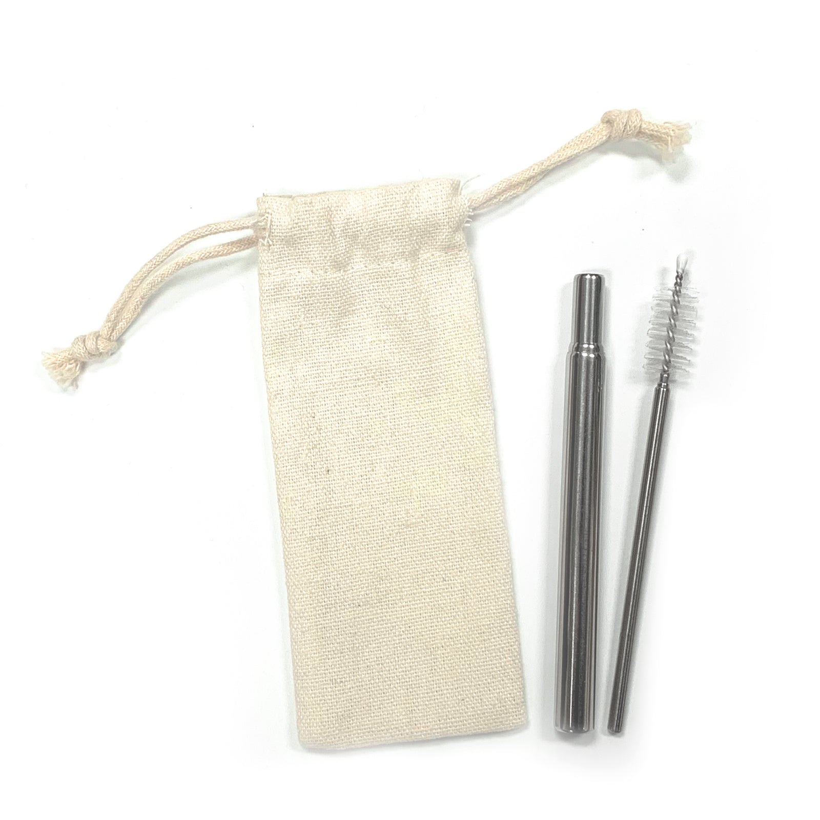 ENSEMBLE PAILLE/BROSSE PLIABLE DANS UNE POCHETTE